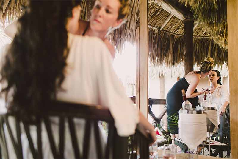 makeup bride beach