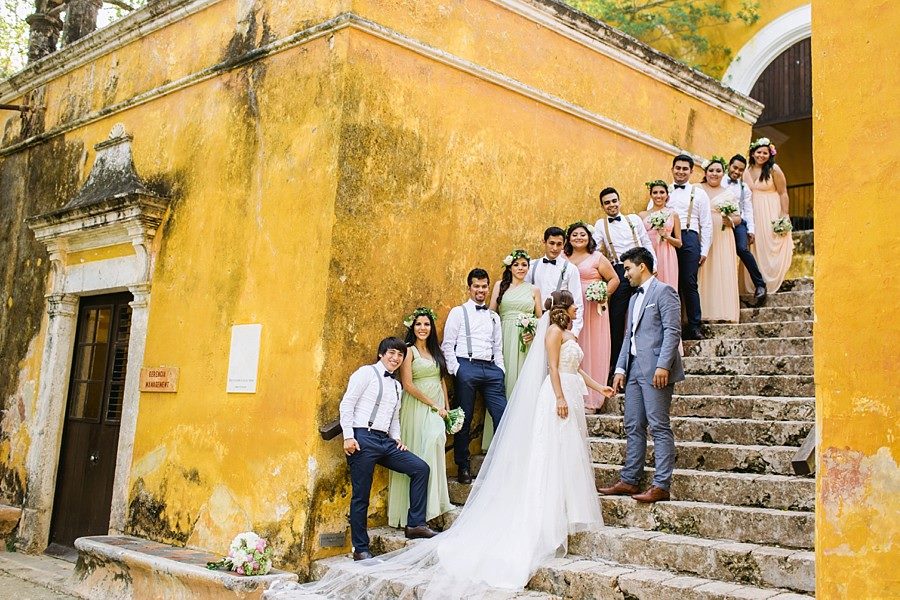 Wedding couple Playing around with their bridesmaids and bestmans at Hacienda Uayamon