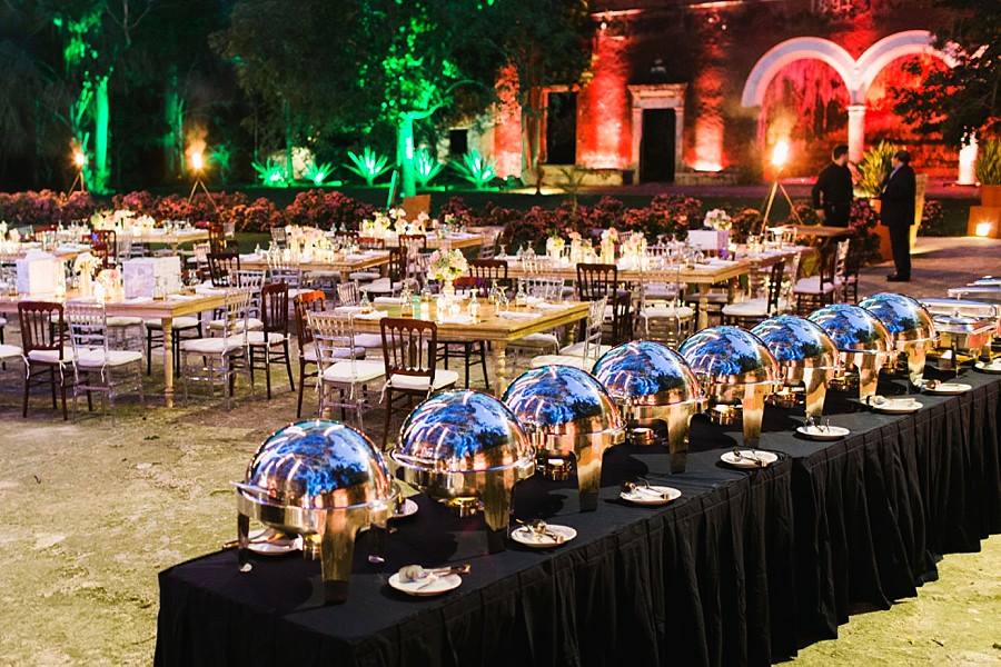 Catering at destination wedding in Hacienda Uayamon