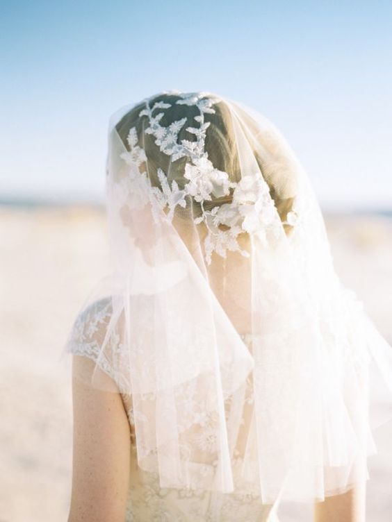 short or blusher style bridal veil 