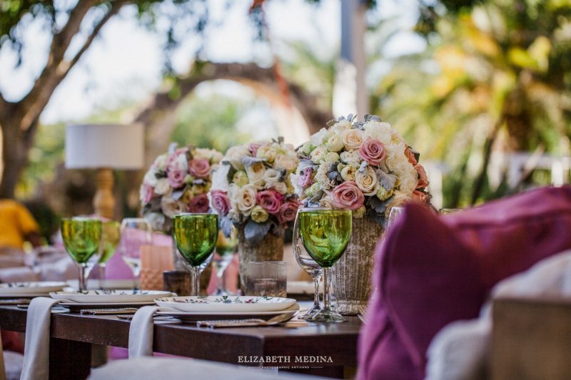 classic wedding table