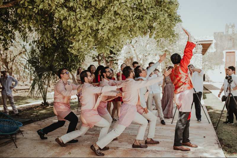 wedding hacienda Tanchem yucatan groom
