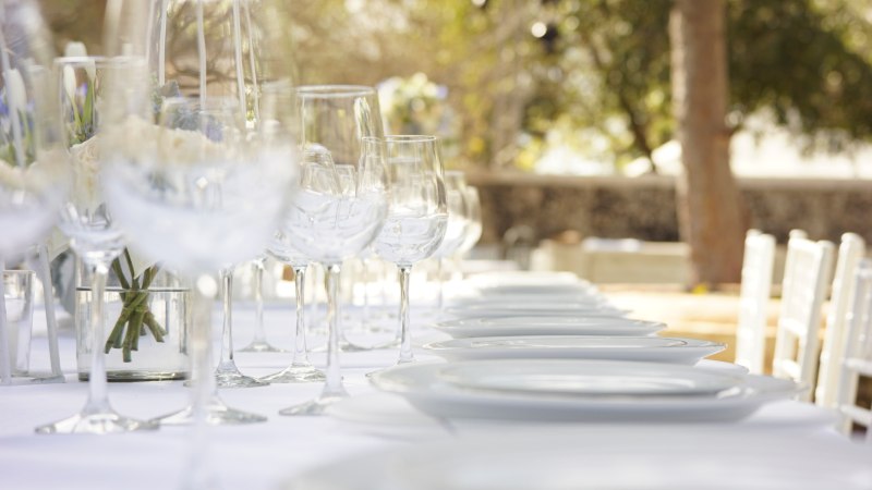 White decor for a wedding in Cancun