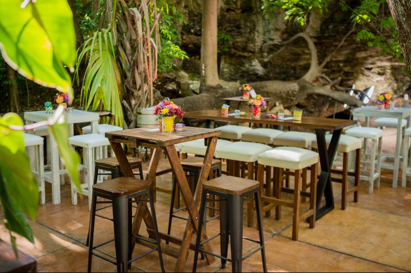 Mexican wedding furniture in Cancun