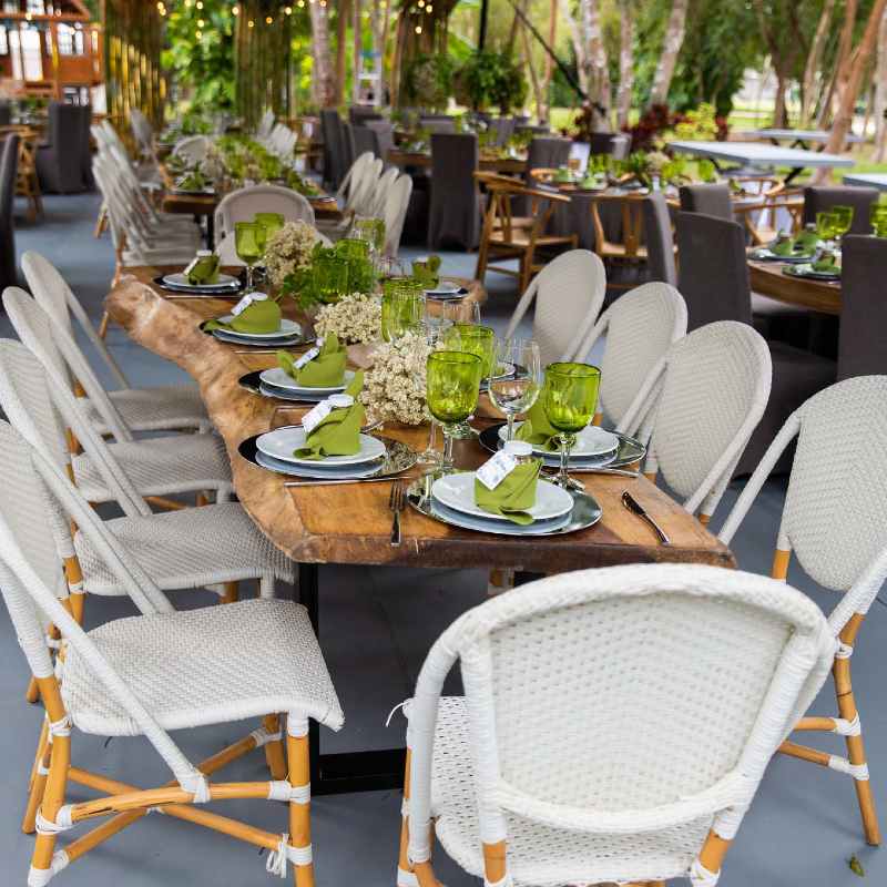 green decoration for wedding in Cancun